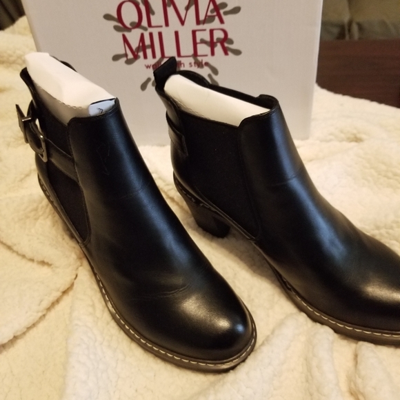 NWB Olivia Miller Boots - Picture 3 of 5